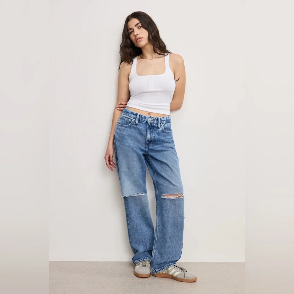 Good American - GOOD PETITE 90S RELAXED JEANS - Picture 1 of 3